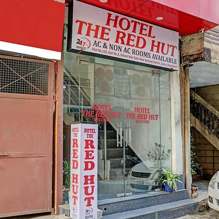 Oyo Hotel The Red Hut Chandīgarh Екстериор снимка