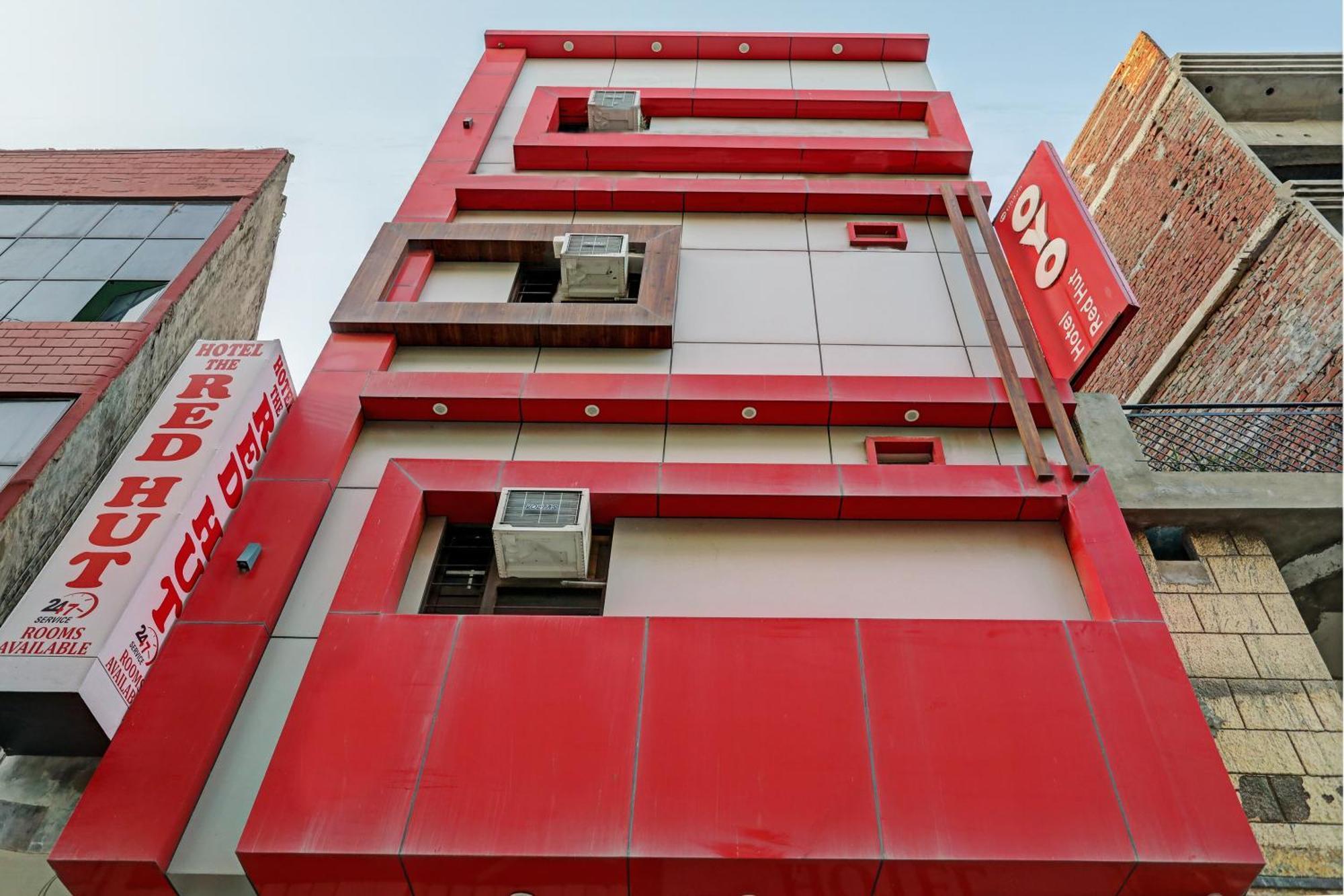 Oyo Hotel The Red Hut Chandīgarh Екстериор снимка