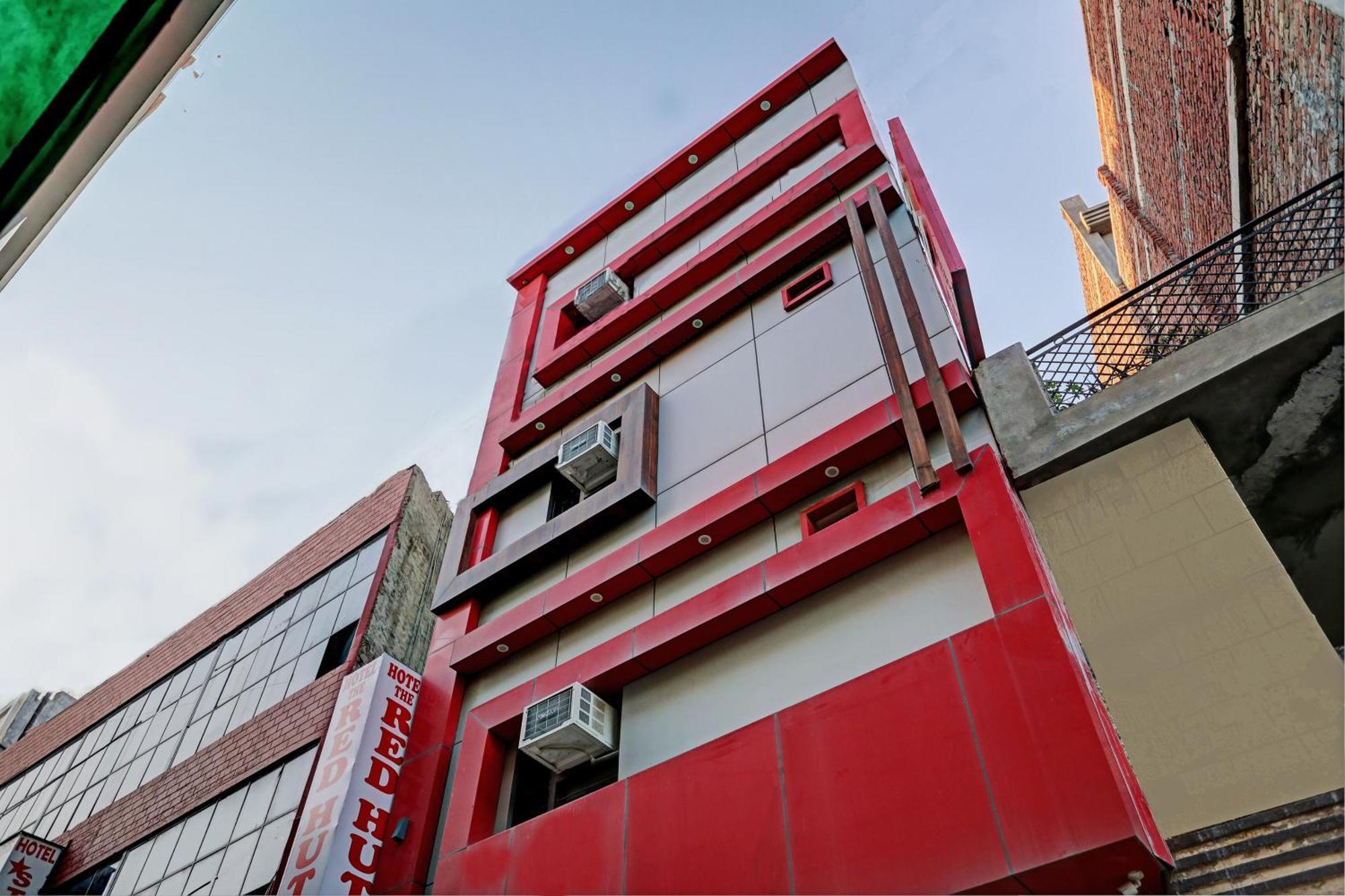 Oyo Hotel The Red Hut Chandīgarh Екстериор снимка